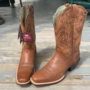 Brand new ariat cowboy boots